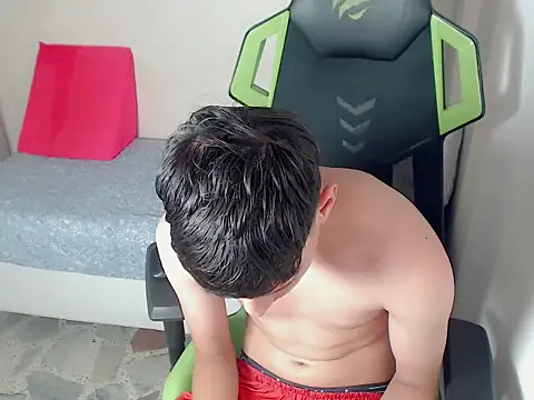 Snapshot of Pablito_junior chatting on 03/24/26, 04:39 Pablito junior online show from 03/24/26, 04:39