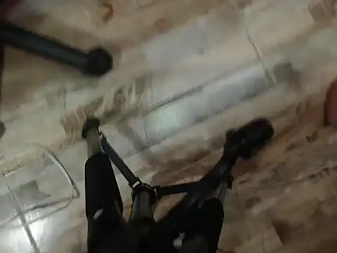 Snapshot of Denise_Diaz chatting on 04/21/26, 03:35 Denise Diaz online show from 04/21/26, 03:35