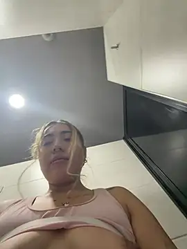 ManuelaVeeleez online show from 03/20/26, 03:33