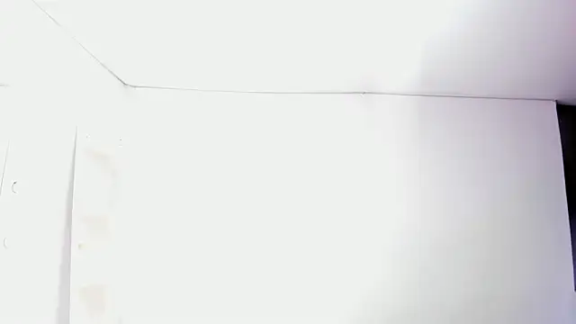 Snapshot of KoralCruz_ chatting on 03/06/26, 01:51 KoralCruz online show from 03/06/26, 01:51