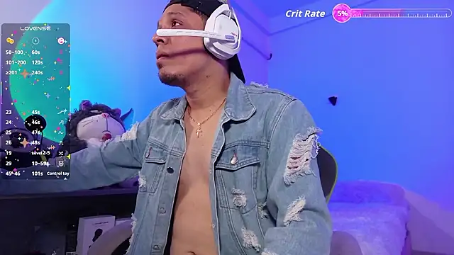 Snapshot of Lukaforge chatting on 03/25/26, 05:46 Lukaforge online show from 03/25/26, 05:46