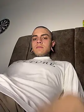  valentinooo online show from 03/20/26, 04:06