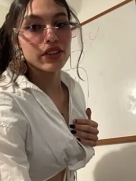 Snapshot of SweetCherry__ chatting on 03/05/26, 07:32 SweetCherry online show from 03/05/26, 07:32