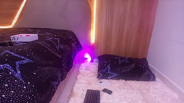 Snapshot of kiara_lp chatting on 03/13/26, 03:24 kiara lp online show from 03/13/26, 03:24