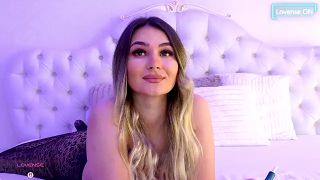 Snapshot of pr1nc3sss chatting on 03/13/26, 05:25 pr1nc3sss online show from 03/13/26, 05:25