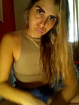 Snapshot of Emilyvuxa chatting on 03/12/26, 07:36 Emilyvuxa online show from 03/12/26, 07:36