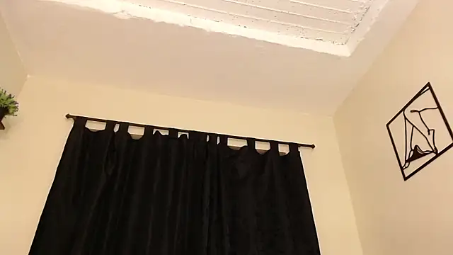 Snapshot of LyriaDiamond_ chatting on 03/21/26, 07:39 LyriaDiamond online show from 03/21/26, 07:39