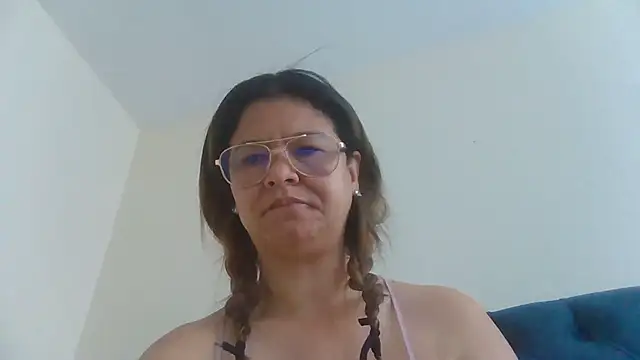 Snapshot of Jiwon_Han chatting on 03/19/26, 04:44 Jiwon Han online show from 03/19/26, 04:44