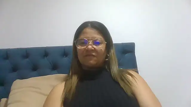 Snapshot of Jiwon_Han chatting on 04/12/26, 11:10 Jiwon Han online show from 04/12/26, 11:10