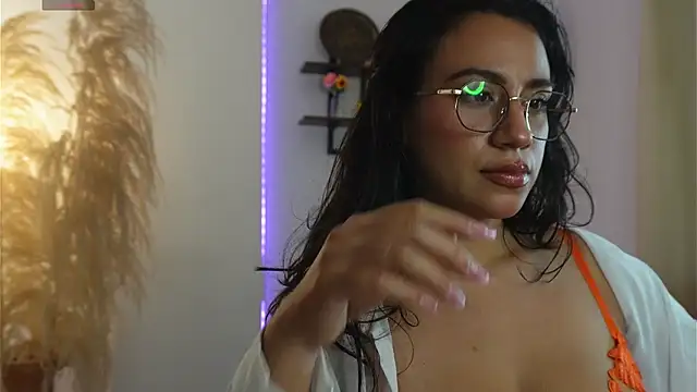 Snapshot of ally_muller chatting on 03/11/26, 06:47 ally muller online show from 03/11/26, 06:47