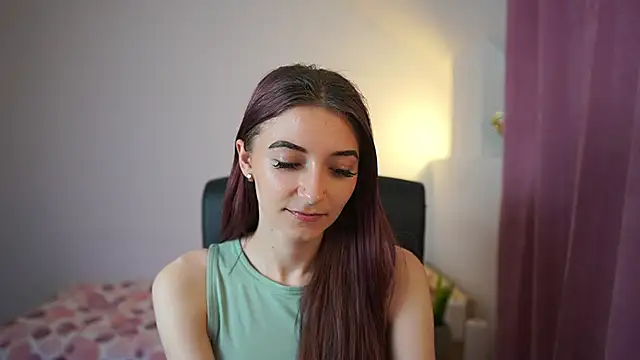 Snapshot of RocknRose18 chatting on 04/14/26, 06:14 RocknRose18 online show from 04/14/26, 06:14