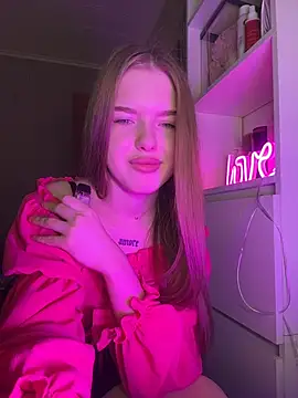 Snapshot of KayShaw chatting on 03/05/26, 06:53 KayShaw online show from 03/05/26, 06:53