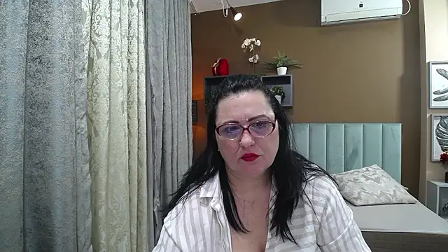 ValerieSmiths online show from 03/12/26, 06:41