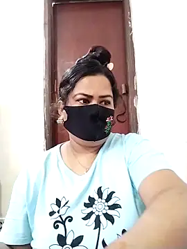 Snapshot of Star--Girl chatting on 03/30/26, 04:02 Star--Girl online show from 03/30/26, 04:02