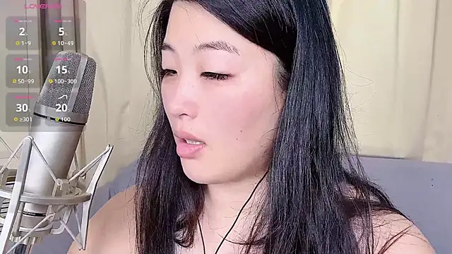 Snapshot of Tavie1744 chatting on 04/16/26, 11:29 Tavie1744 online show from 04/16/26, 11:29