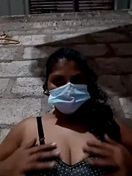 Snapshot of nilkirilli chatting on 03/27/26, 11:32 nilkirilli online show from 03/27/26, 11:32