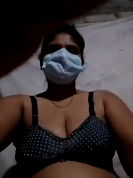 Snapshot of nilkirilli chatting on 04/05/26, 03:20 nilkirilli online show from 04/05/26, 03:20