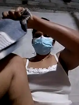 Snapshot of nilkirilli chatting on 04/21/26, 09:50 nilkirilli online show from 04/21/26, 09:50