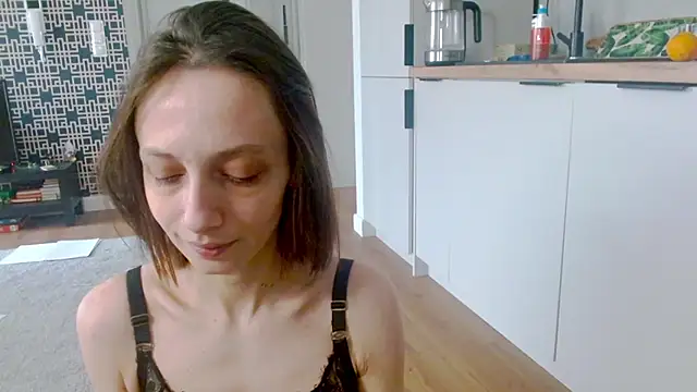 Snapshot of misssweet chatting on 03/16/26, 11:03 misssweet online show from 03/16/26, 11:03