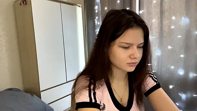 Snapshot of PluralSind chatting on 03/17/26, 07:12 PluralSind online show from 03/17/26, 07:12