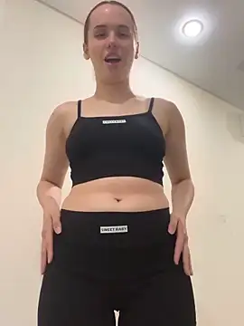 Snapshot of pinkpeachx chatting on 03/06/26, 12:01 pinkpeachx online show from 03/06/26, 12:01