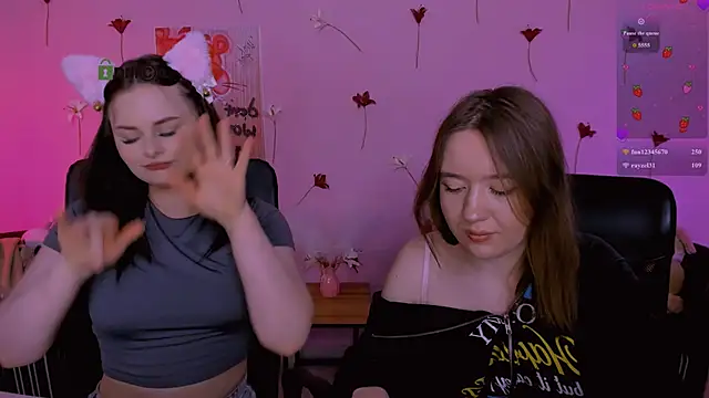 Snapshot of miss_courtney_ chatting on 03/31/26, 09:21 miss courtney online show from 03/31/26, 09:21