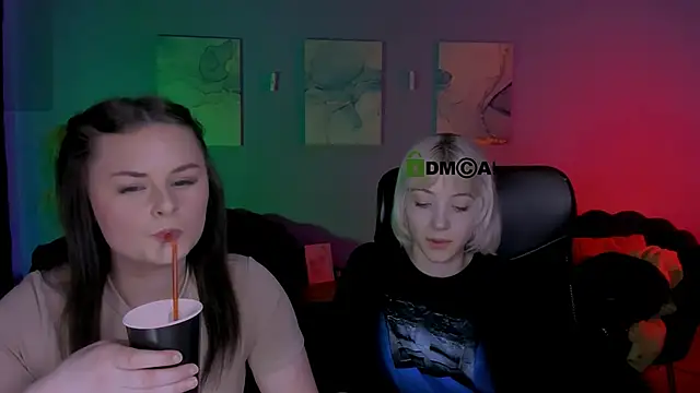 Snapshot of miss_courtney_ chatting on 04/04/26, 10:13 miss courtney online show from 04/04/26, 10:13