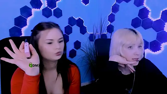 Snapshot of miss_courtney_ chatting on 04/07/26, 10:26 miss courtney online show from 04/07/26, 10:26