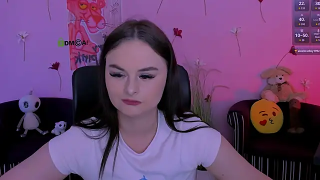 Snapshot of miss_courtney_ chatting on 05/30/26, 10:23 miss courtney online show from 05/30/26, 10:23