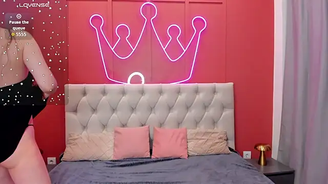 Snapshot of AgnesBeautiful chatting on 04/17/26, 08:39 AgnesBeautiful online show from 04/17/26, 08:39