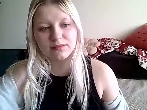 Snapshot of LenaSecret19 chatting on 03/05/26, 06:31 LenaSecret19 online show from 03/05/26, 06:31