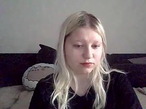 Snapshot of LenaSecret19 chatting on 03/16/26, 06:28 LenaSecret19 online show from 03/16/26, 06:28