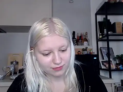 Snapshot of LenaSecret19 chatting on 03/30/26, 06:25 LenaSecret19 online show from 03/30/26, 06:25