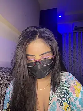 nikki catz online show from 04/05/26, 05:43