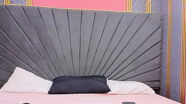 Snapshot of Kaely-Hot- chatting on 03/26/26, 02:11 Kaely-Hot- online show from 03/26/26, 02:11