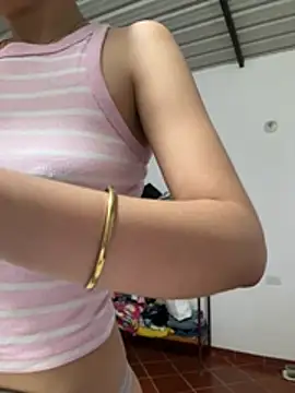 Snapshot of Nicole_Cute04 chatting on 03/13/26, 08:48 Nicole Cute04 online show from 03/13/26, 08:48