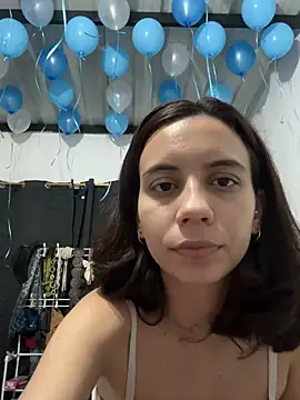 Snapshot of Nicole_Cute04 chatting on 03/17/26, 03:11 Nicole Cute04 online show from 03/17/26, 03:11