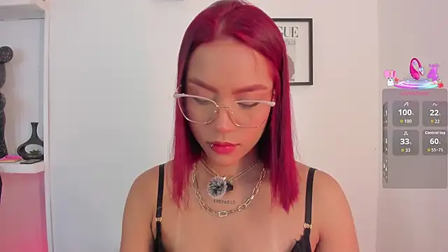 Snapshot of Im_Scarlett_ chatting on 03/07/26, 06:05 Im Scarlett online show from 03/07/26, 06:05