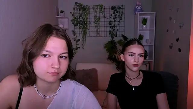 Snapshot of liana_best chatting on 06/25/26, 09:47 liana best online show from 06/25/26, 09:47