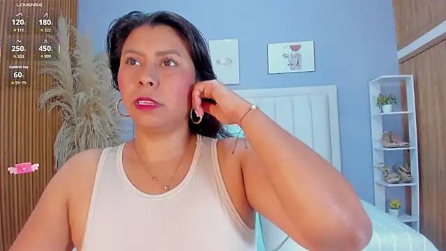 Snapshot of Anthonella_Lux chatting on 03/30/26, 12:17 Anthonella Lux online show from 03/30/26, 12:17