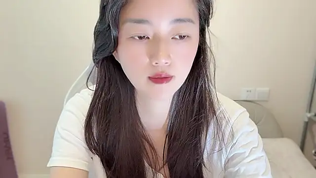 Snapshot of jinxiyao01 chatting on 06/14/26, 02:24 jinxiyao01 online show from 06/14/26, 02:24