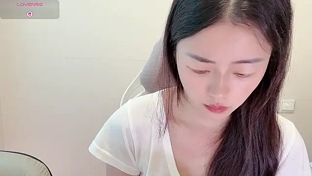 Snapshot of jinxiyao01 chatting on 07/04/26, 02:40 jinxiyao01 online show from 07/04/26, 02:40