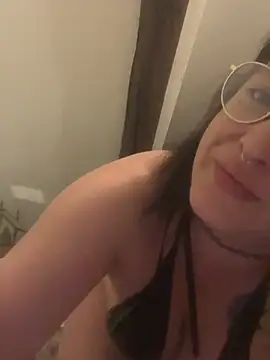 Snapshot of Xlilli69X chatting on 04/18/26, 08:42 Xlilli69X online show from 04/18/26, 08:42