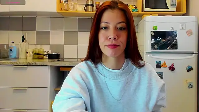 Snapshot of ooopsybritney chatting on 03/25/26, 01:06 ooopsybritney online show from 03/25/26, 01:06