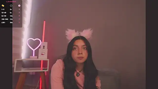 Snapshot of Im_Elaris chatting on 03/29/26, 02:06 Im Elaris online show from 03/29/26, 02:06