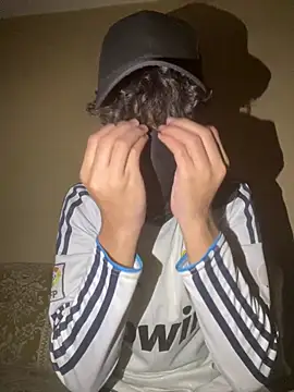 Snapshot of CodingRemotion chatting on 03/19/26, 08:02 CodingRemotion online show from 03/19/26, 08:02