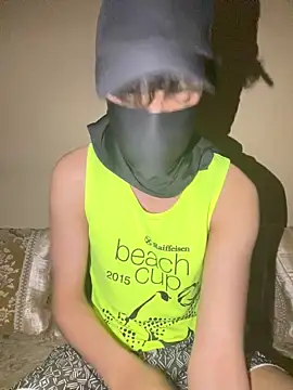 Snapshot of CodingRemotion chatting on 04/07/26, 10:09 CodingRemotion online show from 04/07/26, 10:09