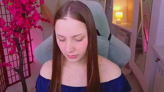 Snapshot of I_m_Regina chatting on 03/19/26, 05:44 I m Regina online show from 03/19/26, 05:44