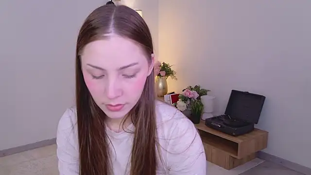 Snapshot of I_m_Regina chatting on 03/20/26, 05:45 I m Regina online show from 03/20/26, 05:45