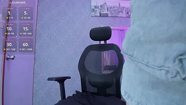 Snapshot of Candyvontpritt chatting on 01/25/25, 11:54 Candyvontpritt online show from 01/25/25, 11:54